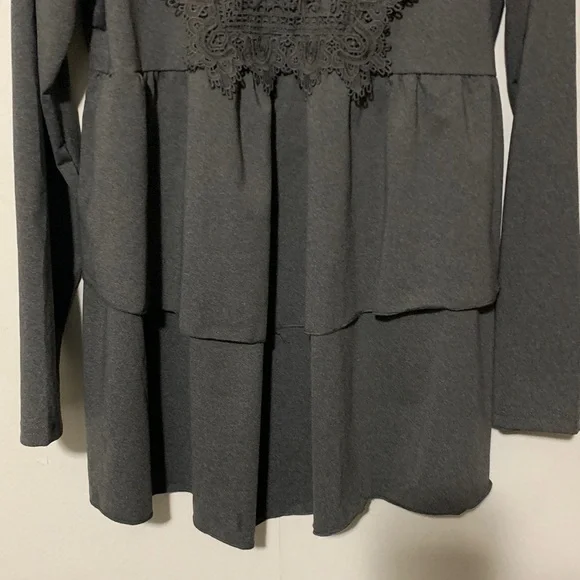 Elegant Gret Lace Dress NWOT - Picture 3 of 7